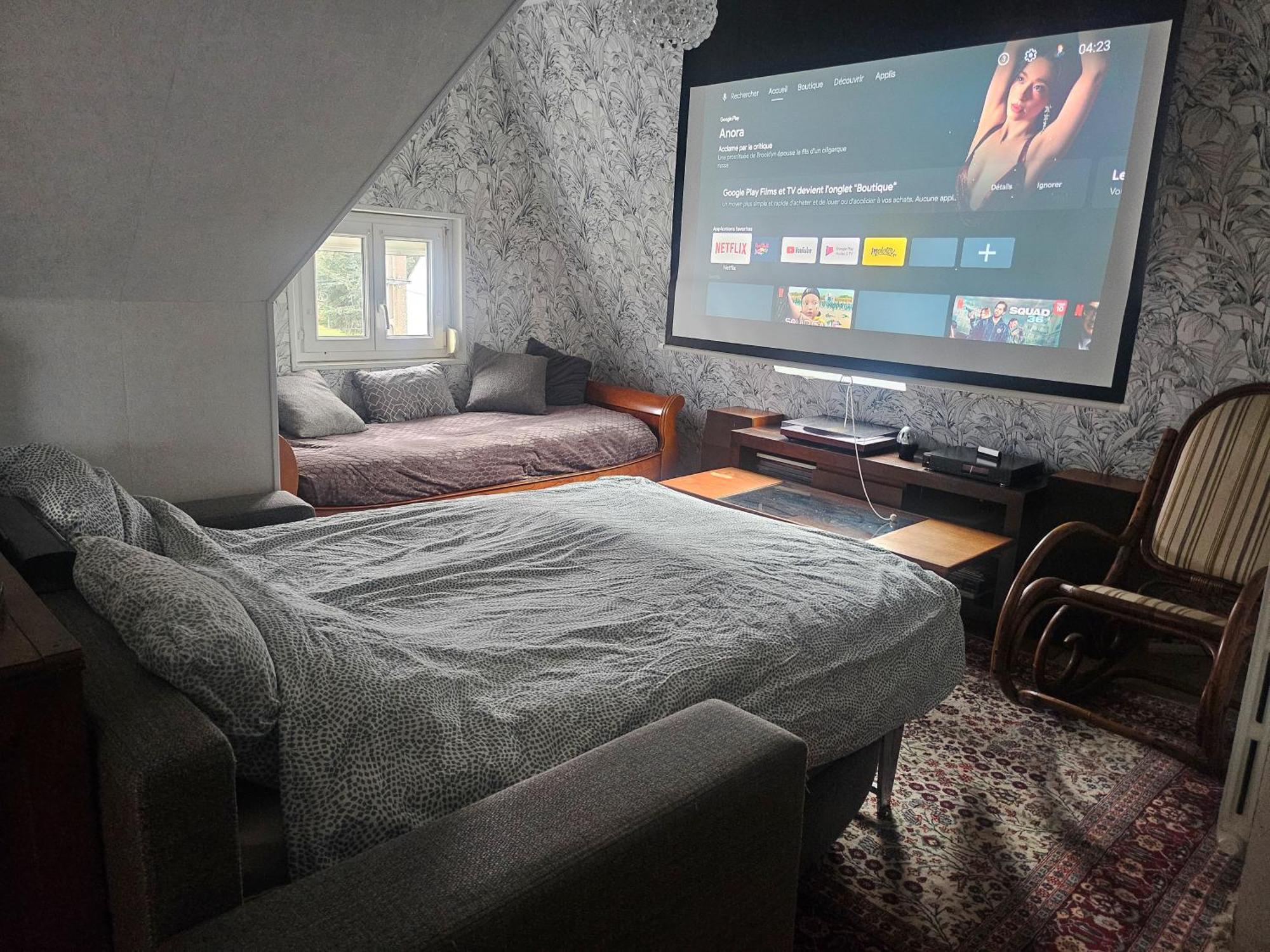 Maison Spacieuse Avec Jardin Et Salle De Sport 쎙브히육 외부 사진